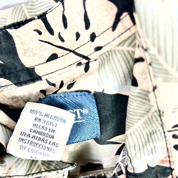 COOKE STREET - HONOLULU |🌴Palm Leaves Tropical Print Hawaiian Button-Up Shirt - Picture 4 of 8